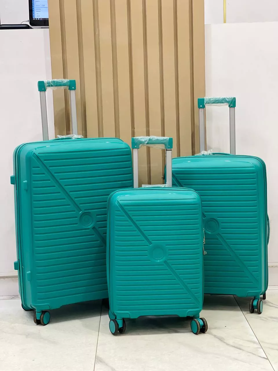 HiLux Fashion Luggage Box