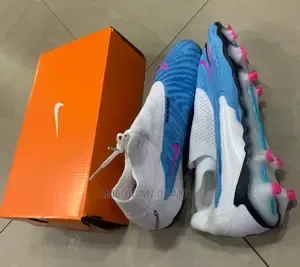 Direct Pure Original Nike Football Boots (Brand New)
